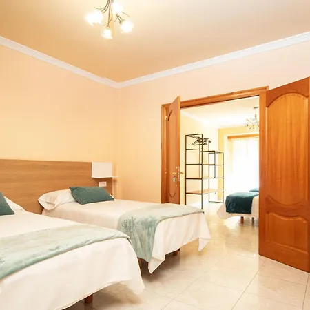 Ag Piso Río Miño Carballo, A 700m Del Centro Apartamento