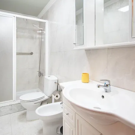 Apartment Ag Piso Rio Mino Carballo, A 700m Del Centro Carballo